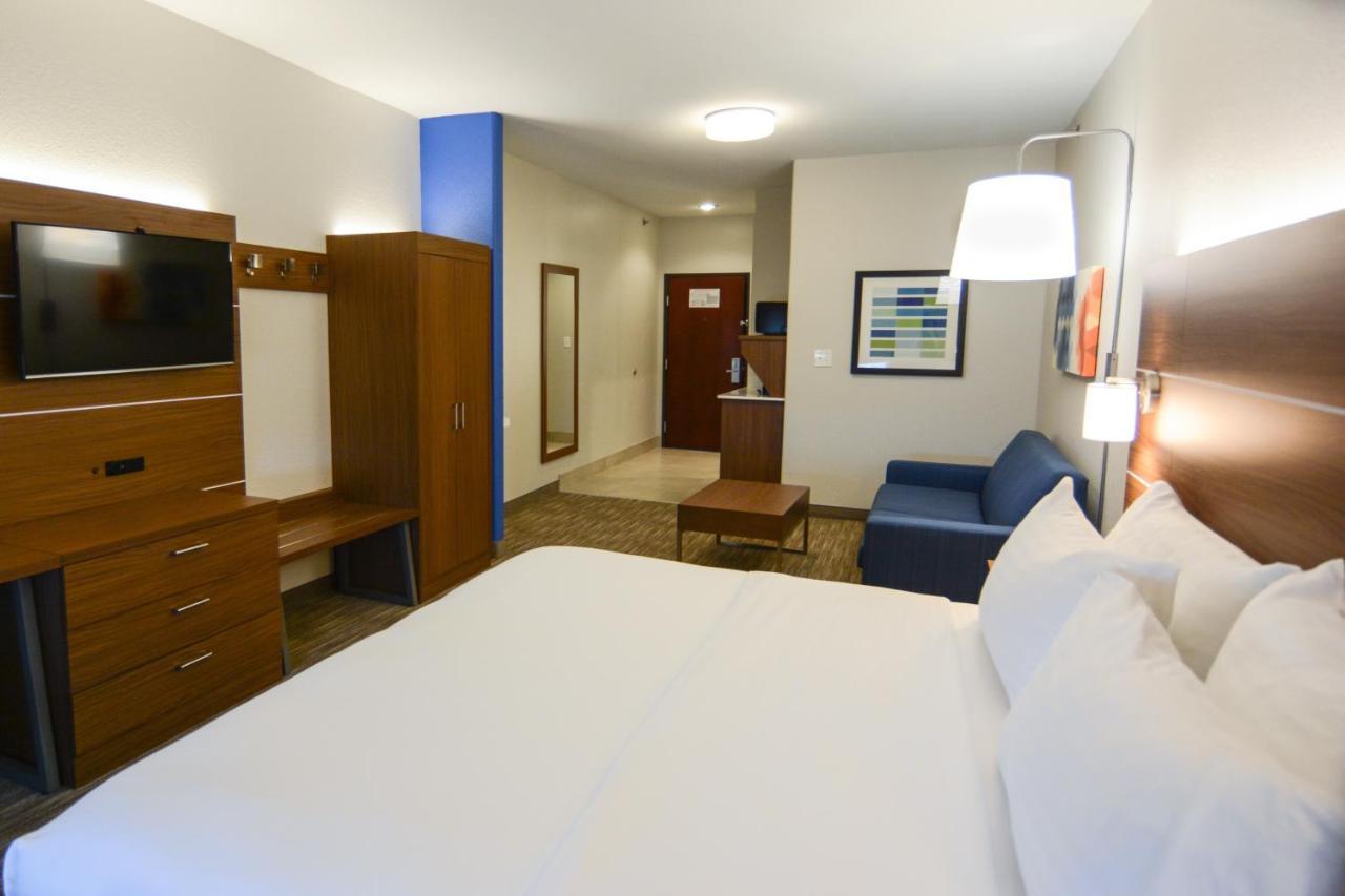 Holiday Inn Express Hotel & Suites New Boston By Ihg Екстериор снимка